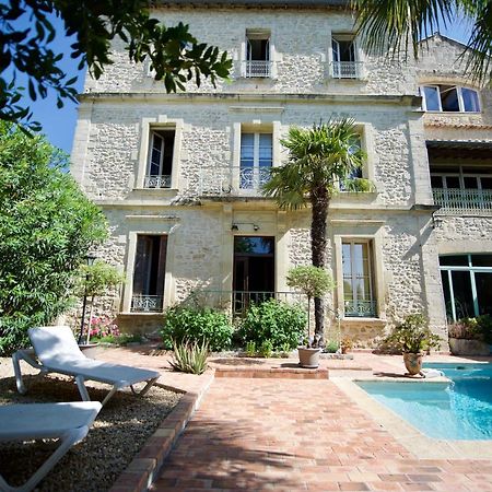 La Demeure Bed And Breakfast Aubais Bagian luar foto