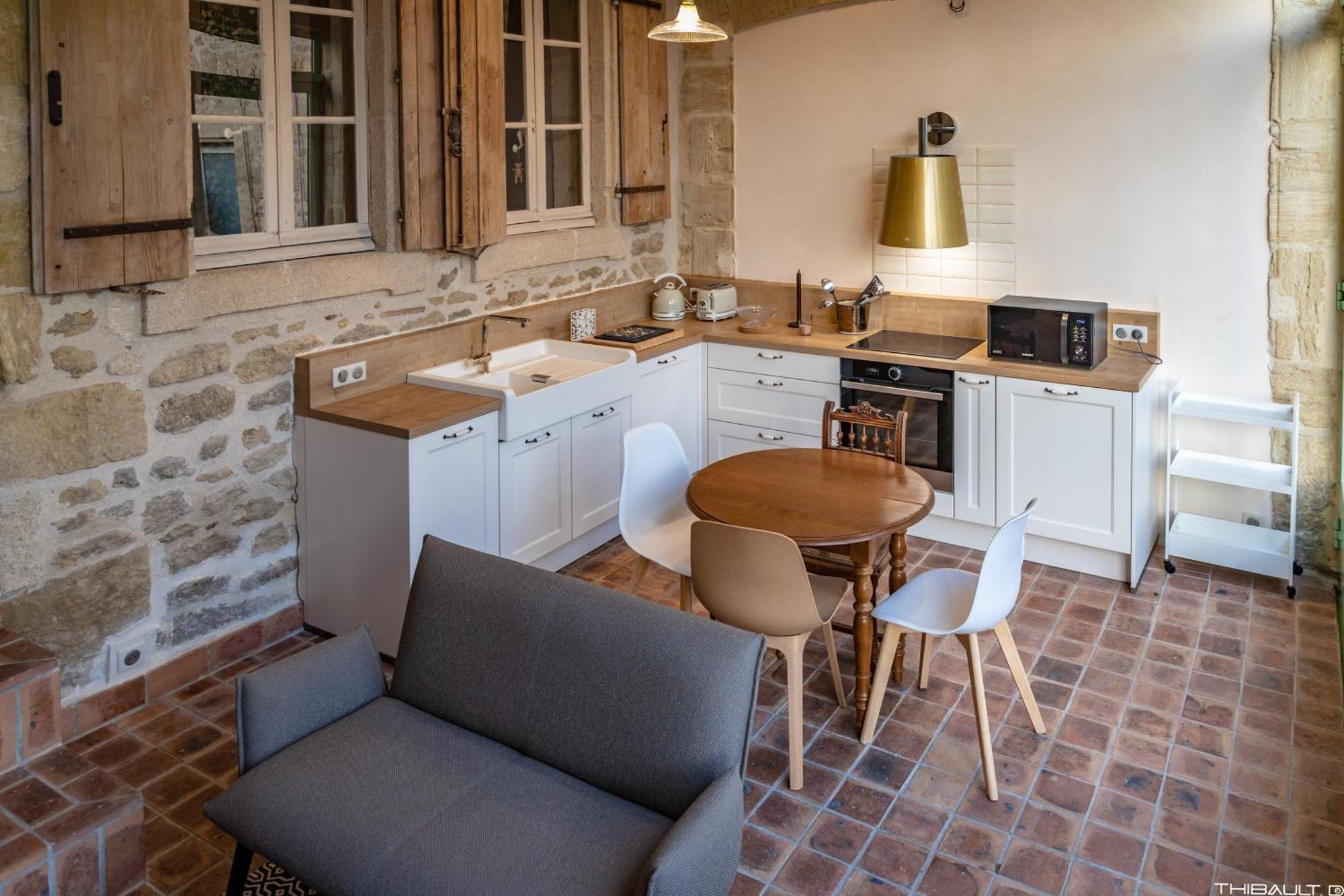 La Demeure Bed And Breakfast Aubais Bagian luar foto