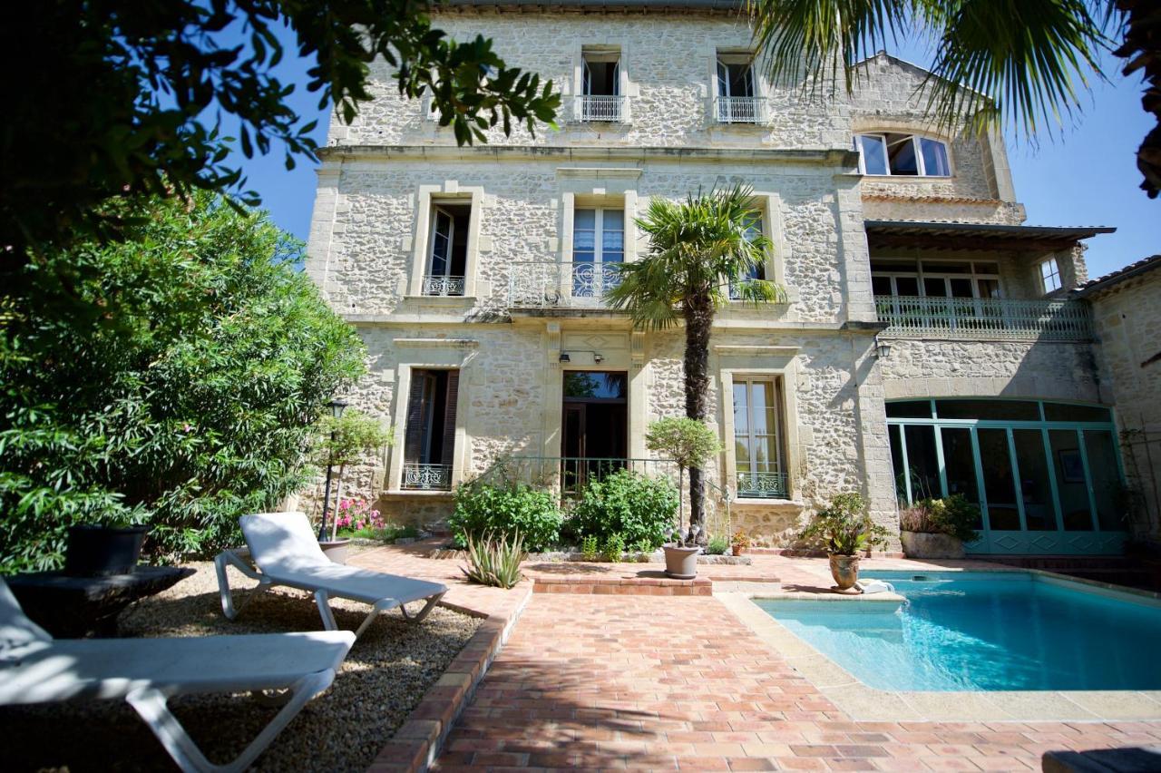 La Demeure Bed And Breakfast Aubais Bagian luar foto