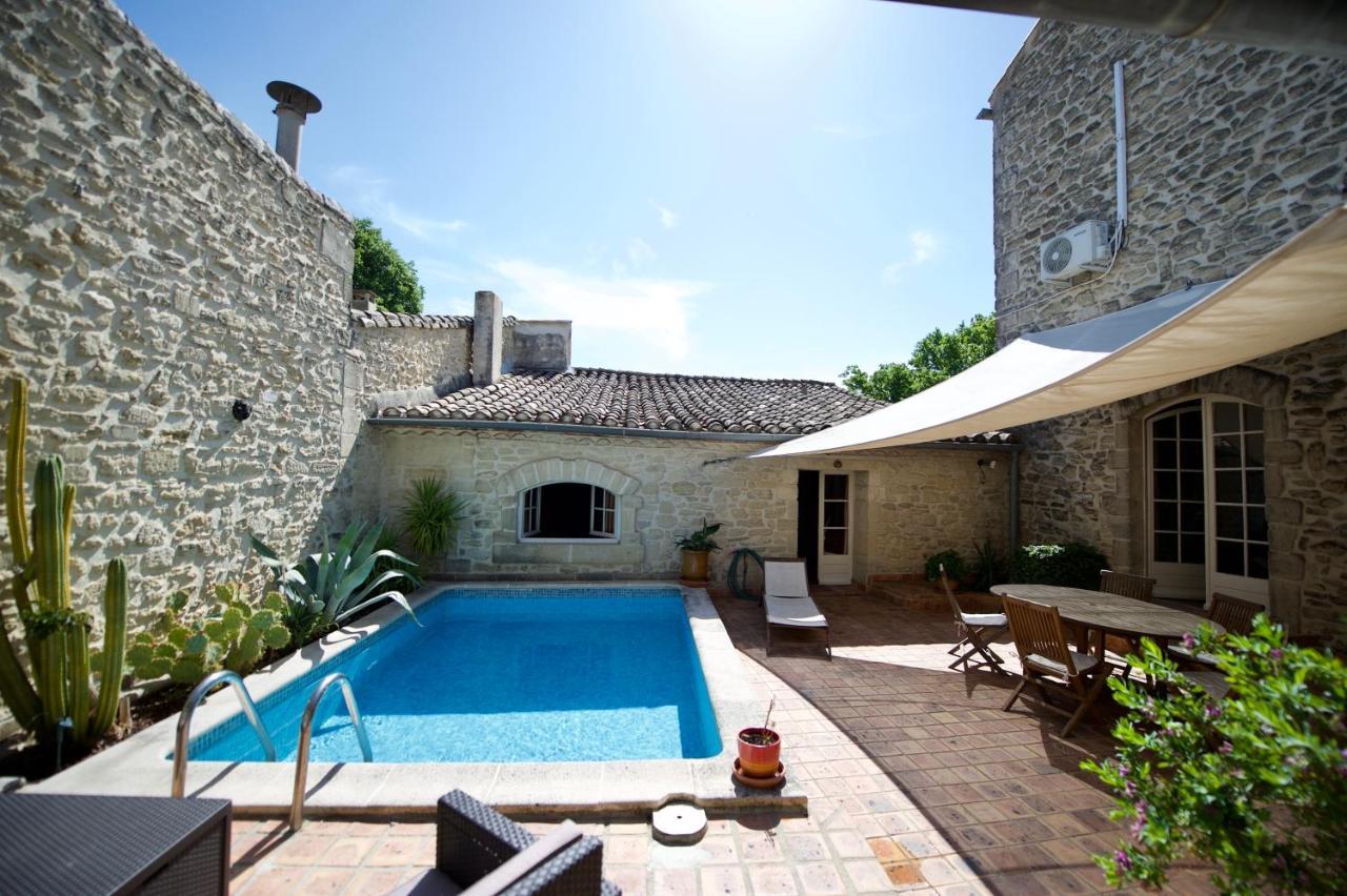 La Demeure Bed And Breakfast Aubais Bagian luar foto