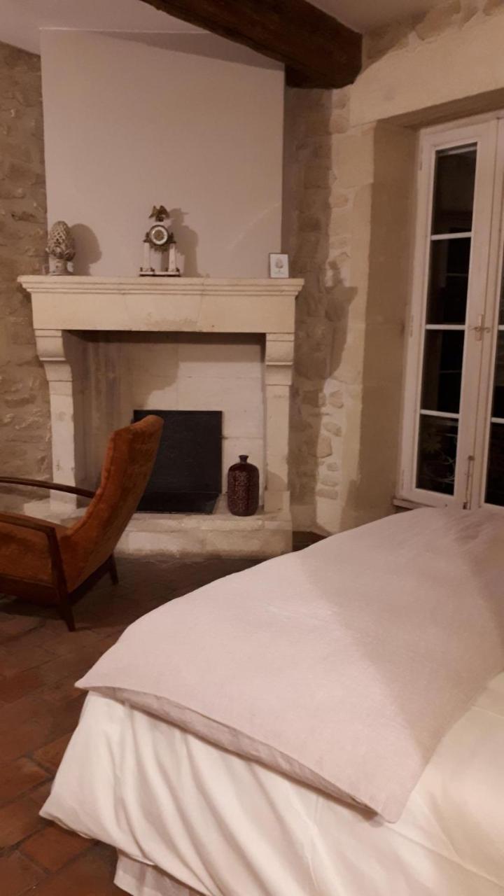 La Demeure Bed And Breakfast Aubais Bagian luar foto