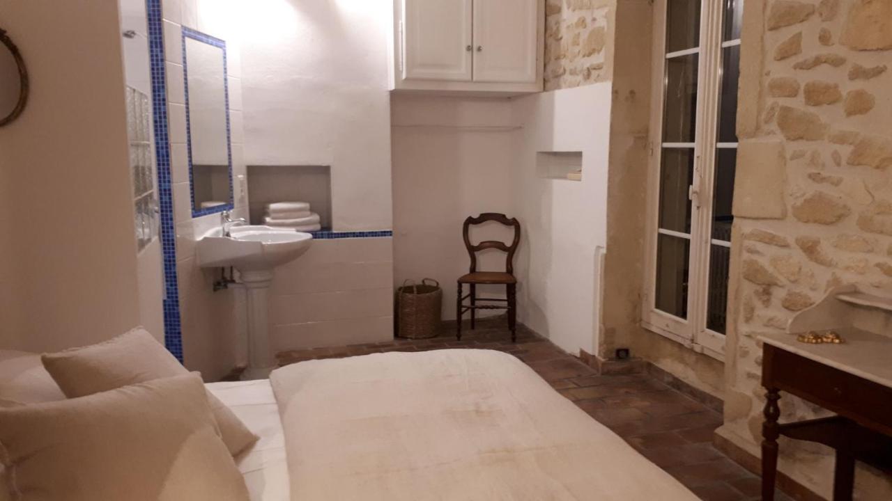 La Demeure Bed And Breakfast Aubais Bagian luar foto