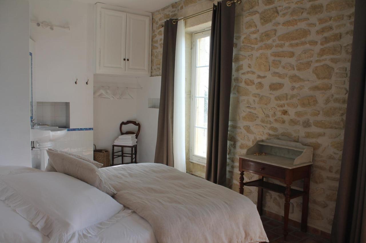 La Demeure Bed And Breakfast Aubais Bagian luar foto