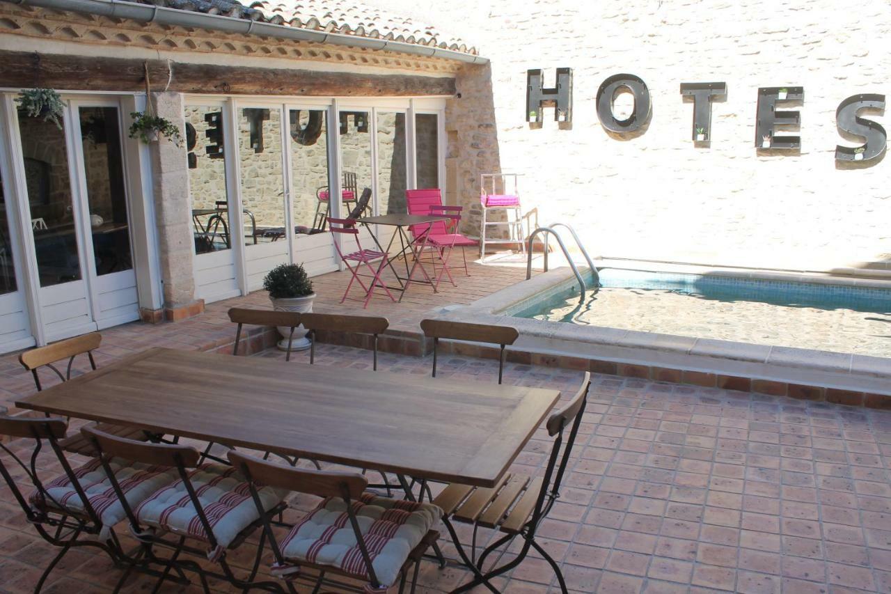 La Demeure Bed And Breakfast Aubais Bagian luar foto