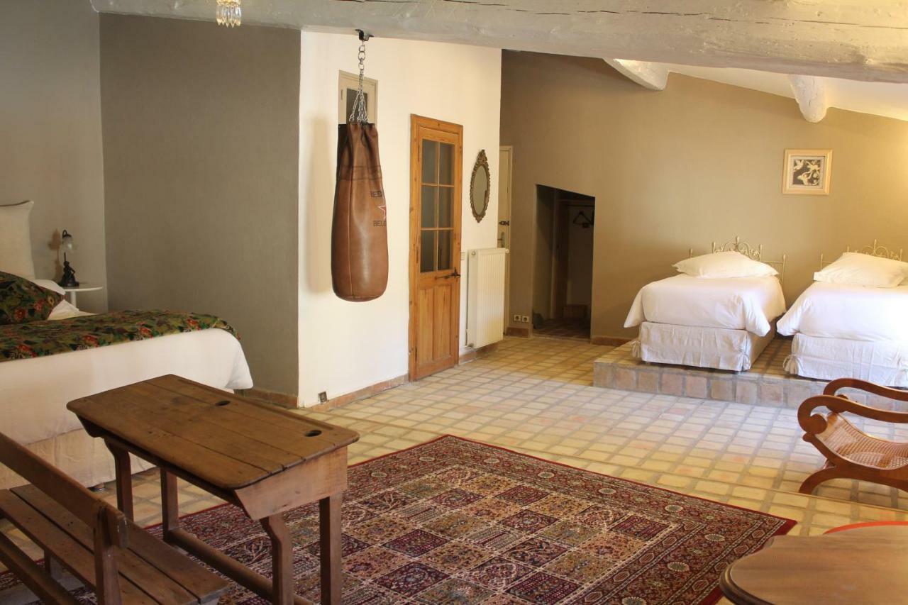 La Demeure Bed And Breakfast Aubais Bagian luar foto