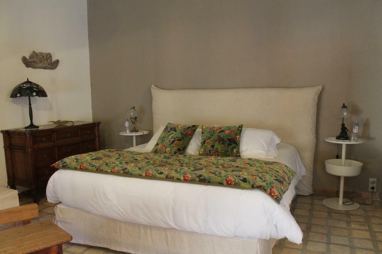 La Demeure Bed And Breakfast Aubais Bagian luar foto